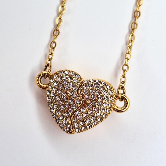 Collana Bond Heart a Calamita in Acciaio Inossidabile e Zirconcini